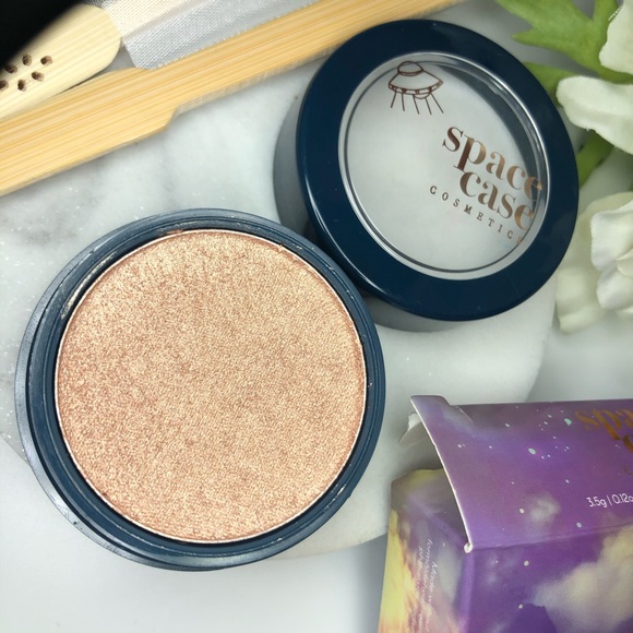 New in box Highlighter